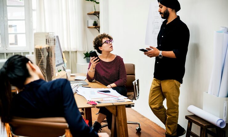 How Advertising Agencies in Dubai Leverage Celebrity Endorsements to Build Brand Authority